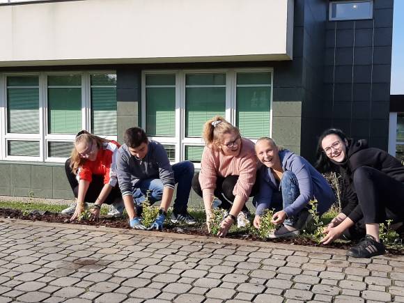 Pomáhám, protože chci - Pro okolí krásnější